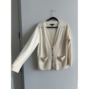 Banana Republic 100% Merino wool Cardigan off White size Small